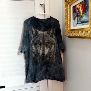 Wolf The Mountain Graphic T-Shirt